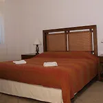 Hotel Theasi 3*