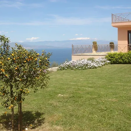 Theasi Hotell Diakopto