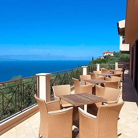 Theasi Hotel Diakopto