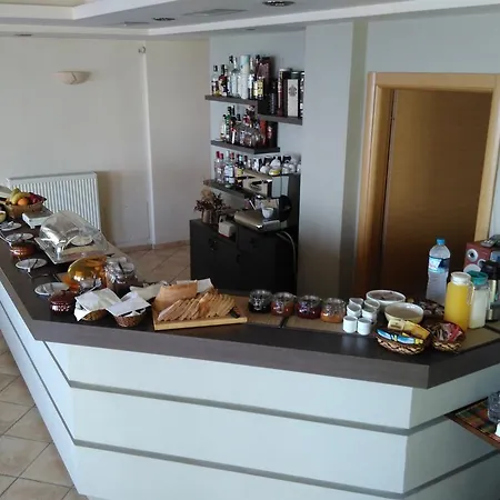 Theasi Hotel 3*