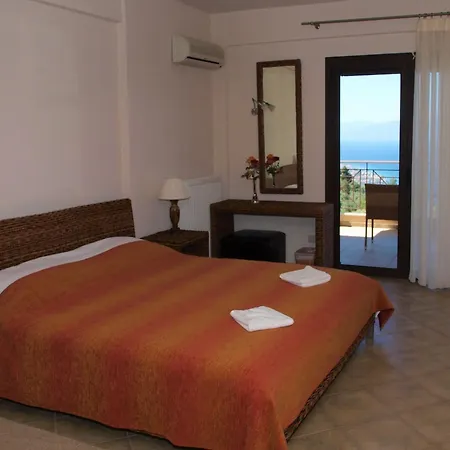 Hotel Theasi Diakopto