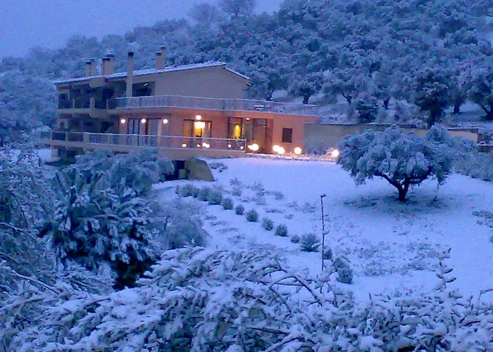 Hotell Theasi 3*