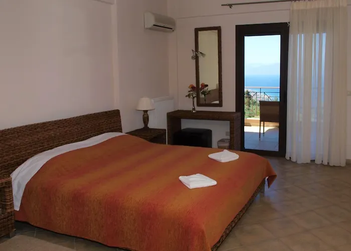 Hotel Theasi Diakopto